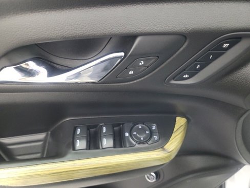 Used 2019 GMC Acadia Denali image 19