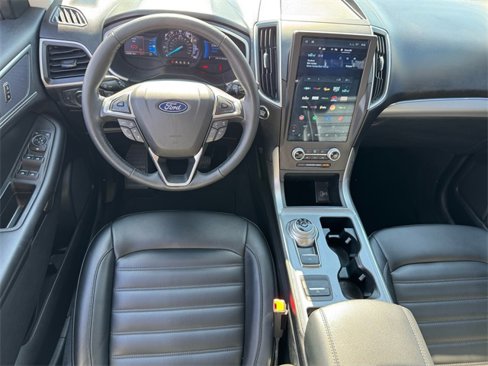 Used 2021 Ford Edge SEL w/ Convenience Package image 11