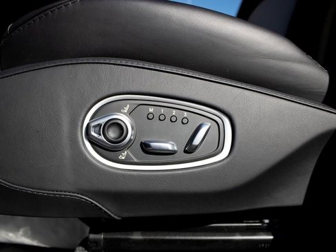 Used 2023 Aston Martin DBX 707 image 10