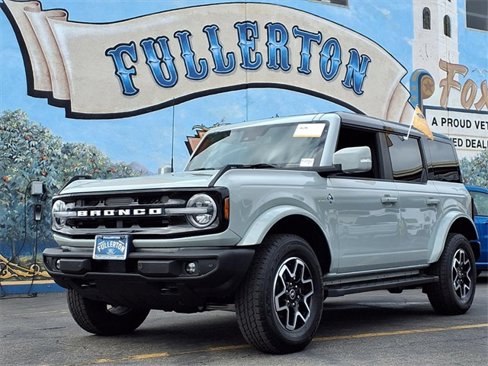Certified 2024 Ford Bronco Outer Banks image 1