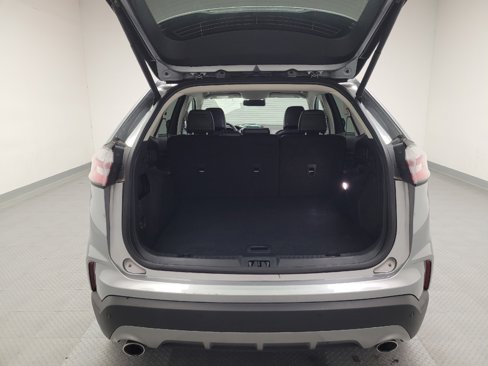 Used 2024 Ford Edge Titanium image 29