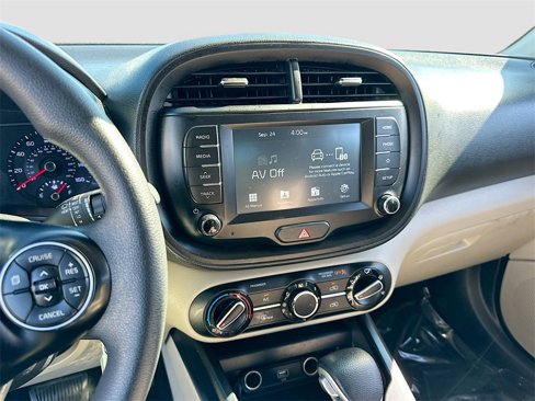 Used 2021 Kia Soul S image 13