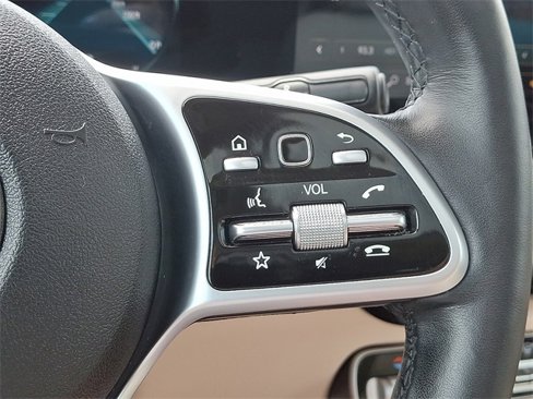 Used 2022 Mercedes-Benz GLB 250 4MATIC image 21