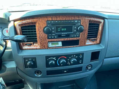 Used 2006 Dodge Ram 2500 Truck SLT image 27