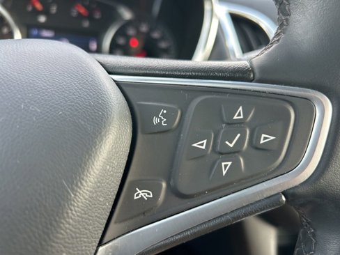 Used 2023 Chevrolet Equinox LT image 20
