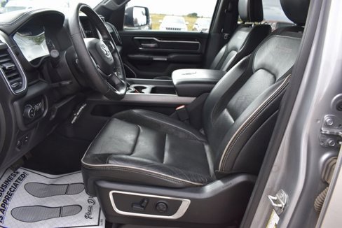Used 2020 RAM 1500 Laramie w/ Sport Appearance Package image 16