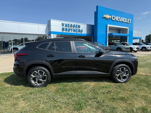 New 2026 Chevrolet Trax LT w/ Driver Confidence Package image 8