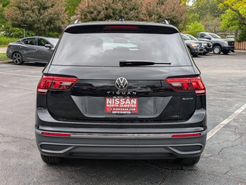 Used 2022 Volkswagen Tiguan S image 6