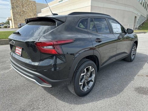 New 2025 Chevrolet Trax LT w/ Driver Confidence Package image 6