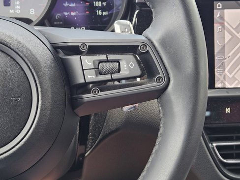 Certified 2025 Porsche Macan S image 37