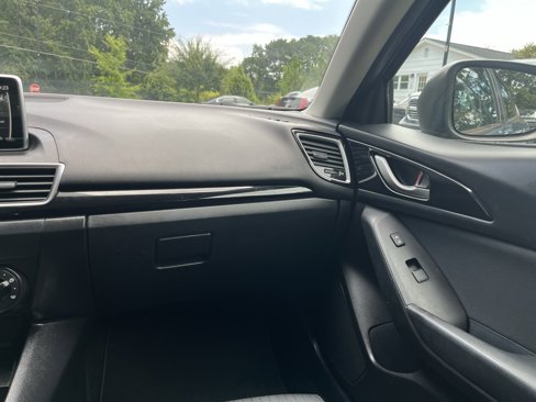 Used 2015 MAZDA MAZDA3 i Sport image 24