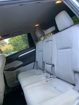 Used 2017 Toyota Highlander LE image 21