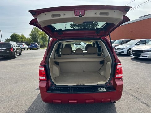 Used 2009 Ford Escape XLT image 12