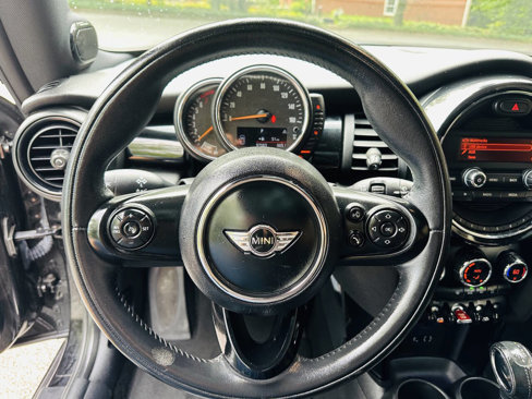 Used 2016 MINI Cooper S image 11