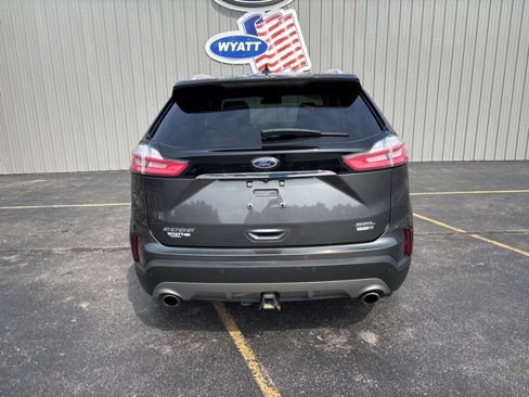 Used 2020 Ford Edge SEL image 4