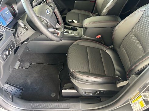New 2025 Ford Escape ST-Line w/ Equipment Group 301A image 17