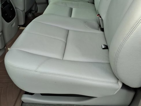 Used 2012 Chevrolet Avalanche LT image 23