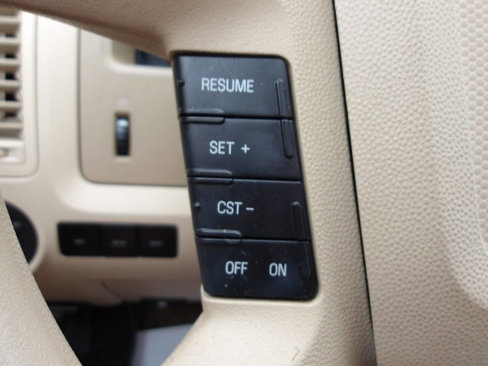 Used 2008 Ford Escape XLT image 18