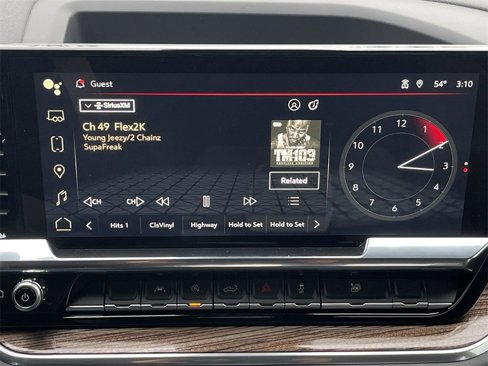 New 2025 GMC Sierra 1500 Elevation image 13