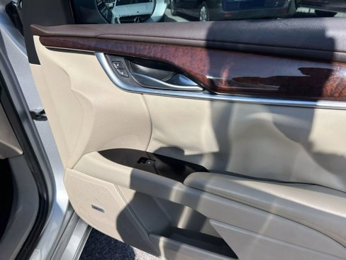 Used 2013 Cadillac XTS Luxury w/ Driver Awareness Package image 20