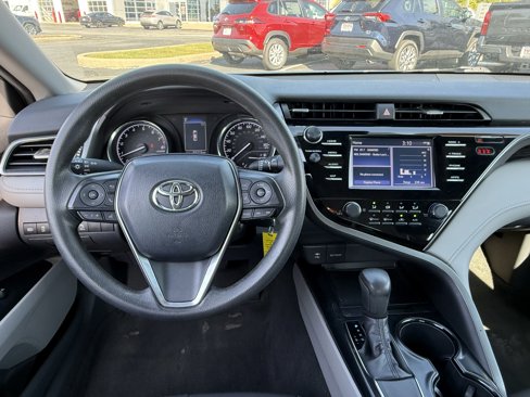 Used 2019 Toyota Camry LE image 16