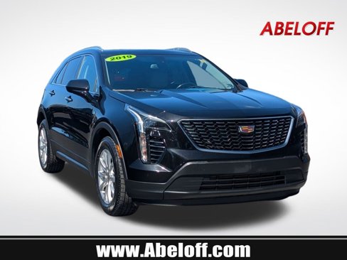 Used 2019 Cadillac XT4 Luxury w/ Cold Weather Package image 1