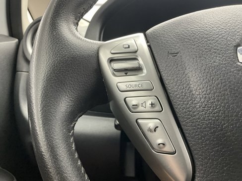 Used 2016 Nissan Versa Note SV image 9