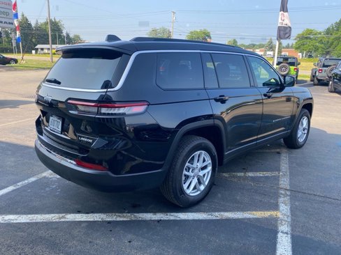 Used 2025 Jeep Grand Cherokee L Laredo w/ Trailer Tow Package image 5