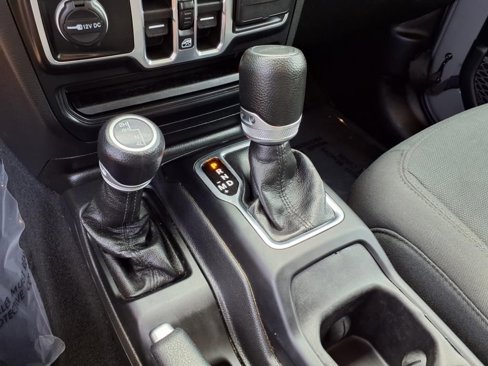 Used 2023 Jeep Gladiator Sport image 20