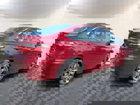 Used 2016 Toyota Camry SE image 5