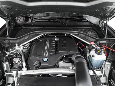 Used 2018 BMW X5 xDrive35i w/ M Sport Package image 16