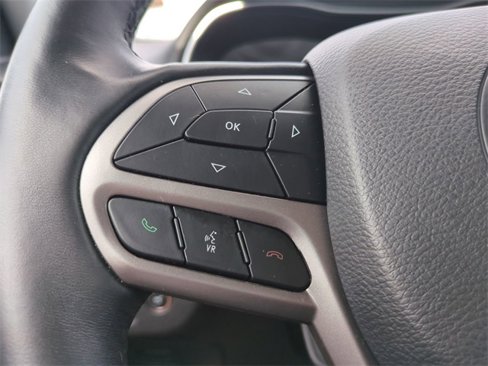 Used 2019 Jeep Cherokee Limited image 23