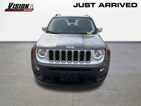 Used 2016 Jeep Renegade Limited image 2