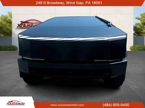 Used 2024 Tesla Cybertruck AWD Crew Cab image 2
