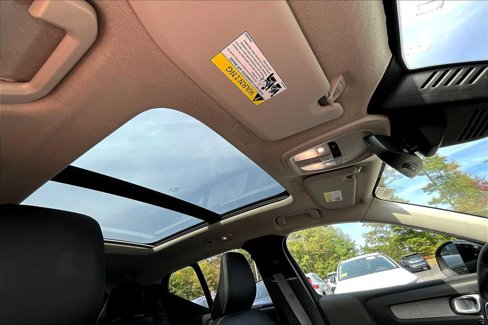 Used 2023 Volvo XC40 B5 Plus w/ Driver Assist Package image 13