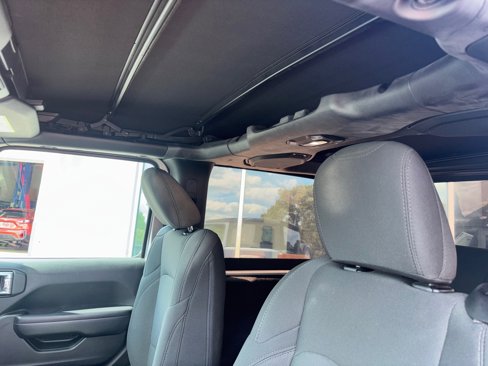 Used 2018 Jeep Wrangler Sport image 15