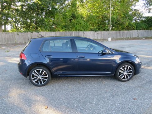 Used 2017 Volkswagen Golf SEL image 6