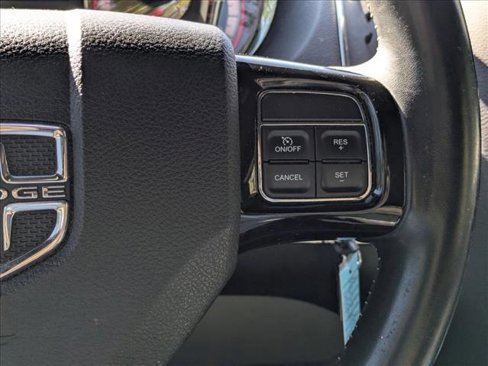 Used 2019 Dodge Grand Caravan SXT image 10