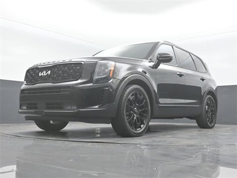 Used 2022 Kia Telluride SX w/ SX Prestige Package image 19