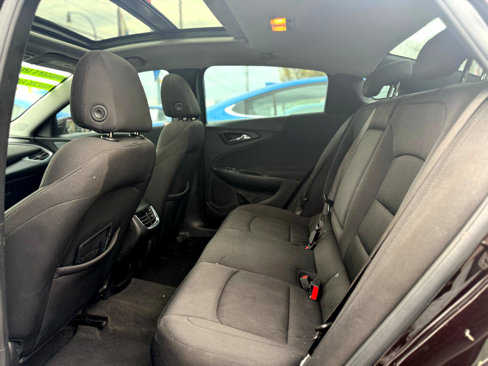 Used 2021 Chevrolet Malibu LT image 11