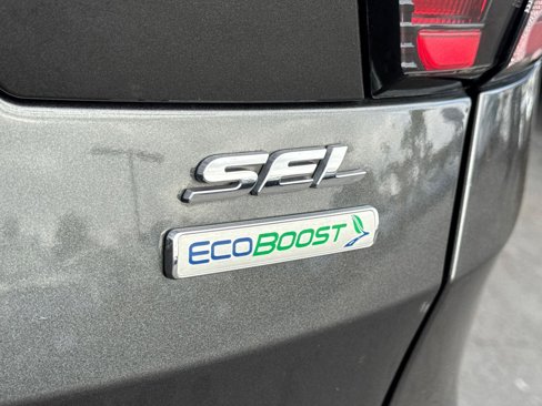 Used 2018 Ford Escape SEL image 15