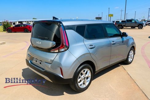 Used 2024 Kia Soul LX w/ Option Group 015 image 7