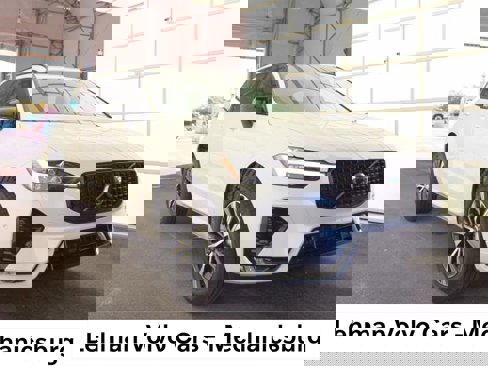 Certified 2025 Volvo XC60 B5 Plus image 1