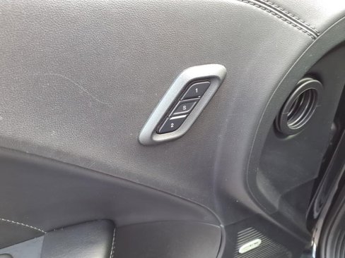 Certified 2022 Dodge Challenger SXT w/ Plus Package image 7