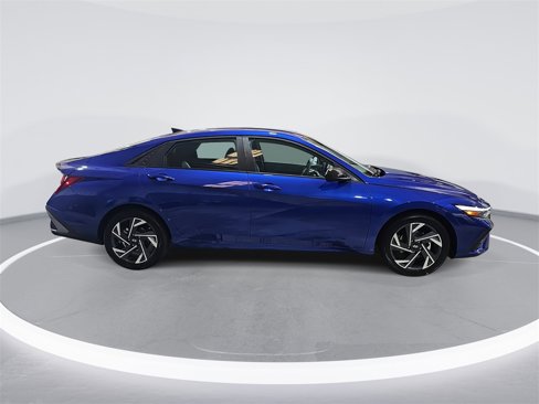 New 2025 Hyundai Elantra Sport image 4