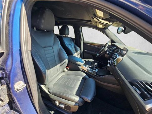 Used 2019 BMW X4 xDrive30i w/ Driving Assistance Package image 15