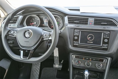 Used 2021 Volkswagen Tiguan S image 14