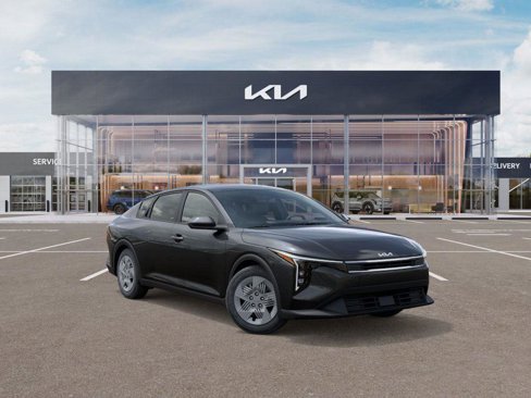 New 2025 Kia K4 LX image 8