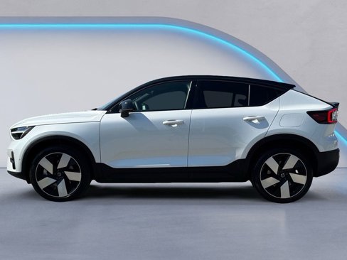 Certified 2022 Volvo C40 P8 Recharge Ultimate image 6