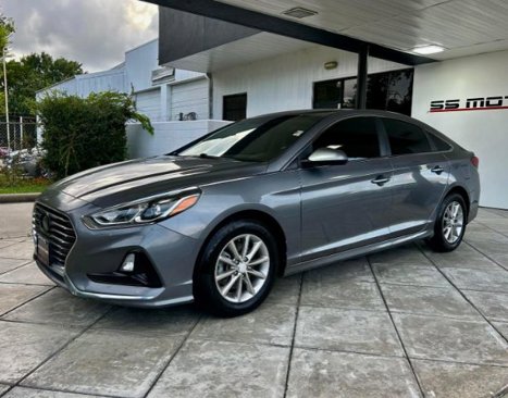 Used 2018 Hyundai Sonata SE image 1